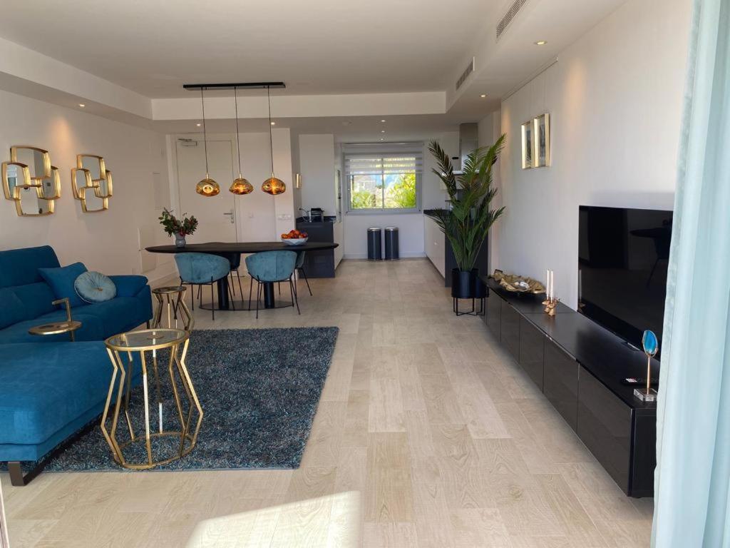 Palmsea Marbella-Estepona Buenas Noches Dış mekan fotoğraf